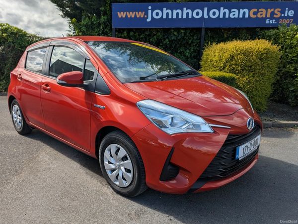 Toyota Vitz Hatchback, Petrol Hybrid, 2017, Orange