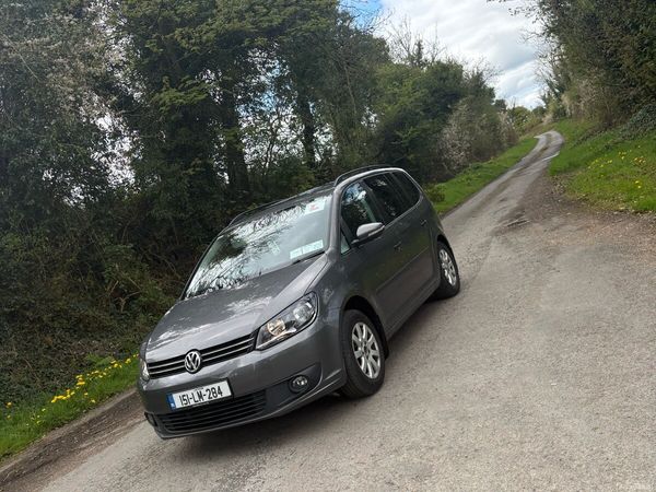 Volkswagen Touran MPV, Diesel, 2015, Grey