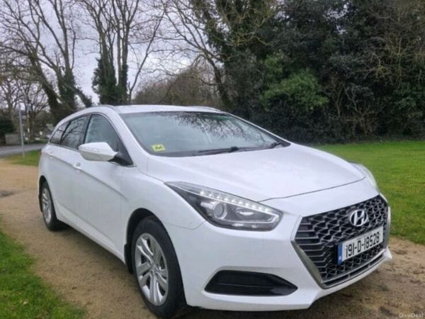 Hyundai i40 Estate/Jeep, Diesel, 2019, White