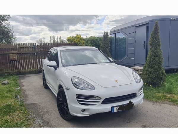 Porsche Cayenne SUV, Diesel, 2012, White