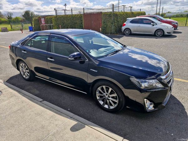 Toyota Camry Saloon, Petrol Hybrid, 2014, Black