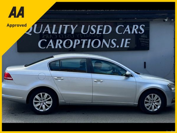 Volkswagen Passat Saloon, Petrol, 2012, Silver