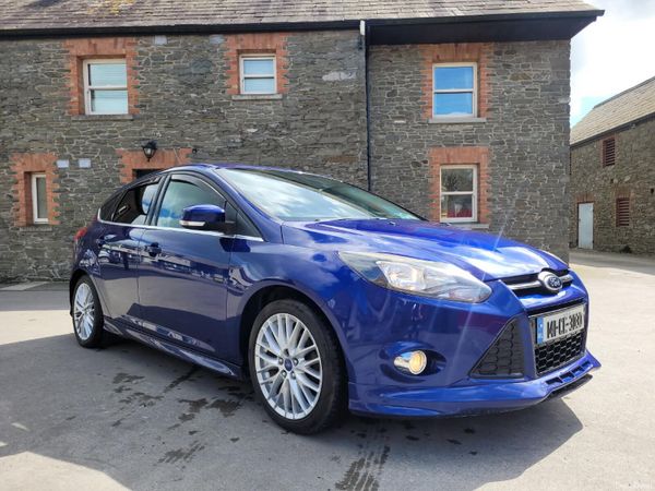 Ford Focus Hatchback, Petrol, 2014, Blue