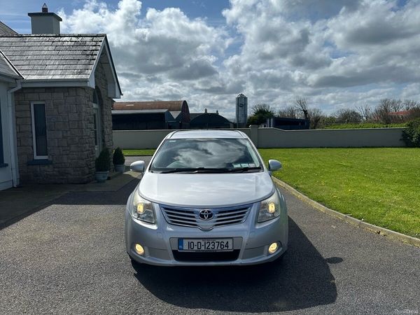 Toyota Avensis Estate, Diesel, 2010, Silver