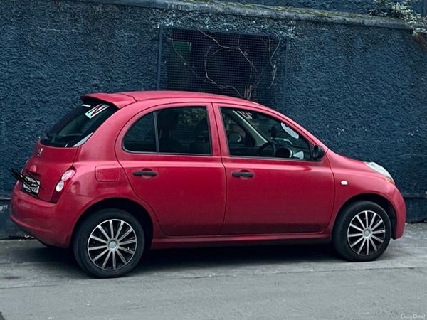 Nissan Micra Hatchback, Petrol, 2007, Red