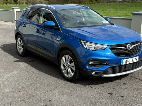Vauxhall Grandland X Hatchback, Petrol, 2018, Blue