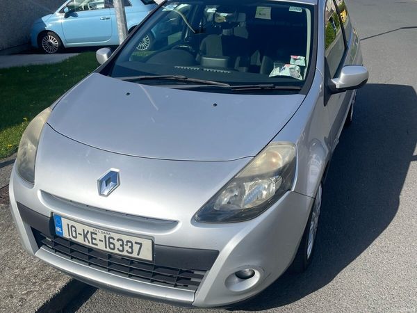 Renault Clio Hatchback, Petrol, 2010, Silver