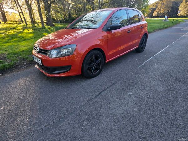 Volkswagen Polo Hatchback, Petrol, 2011, Orange