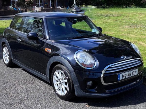 Mini Cooper Hatchback, Diesel, 2014, Black