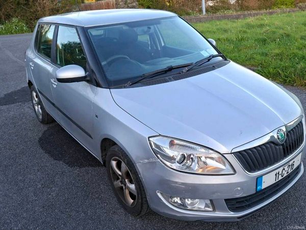 Skoda Fabia Hatchback, Petrol, 2011, Silver