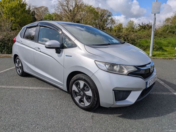 Honda Fit Hatchback, Petrol Hybrid, 2016, Silver