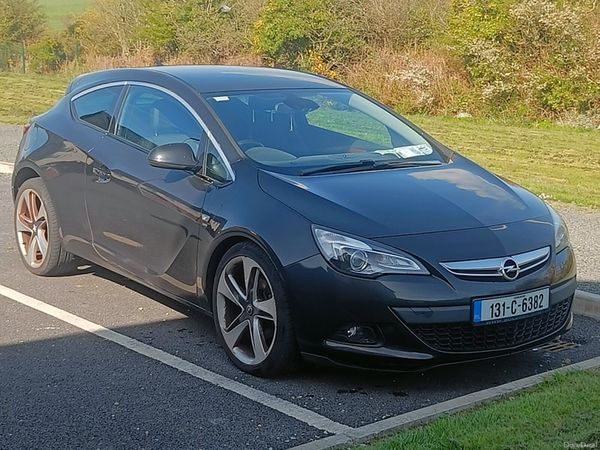 Opel Astra Hatchback, Diesel, 2013, Black