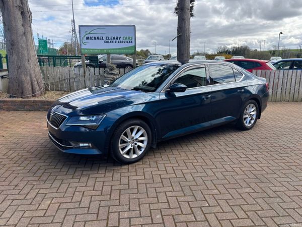 Skoda Superb Hatchback, Diesel, 2018, Blue