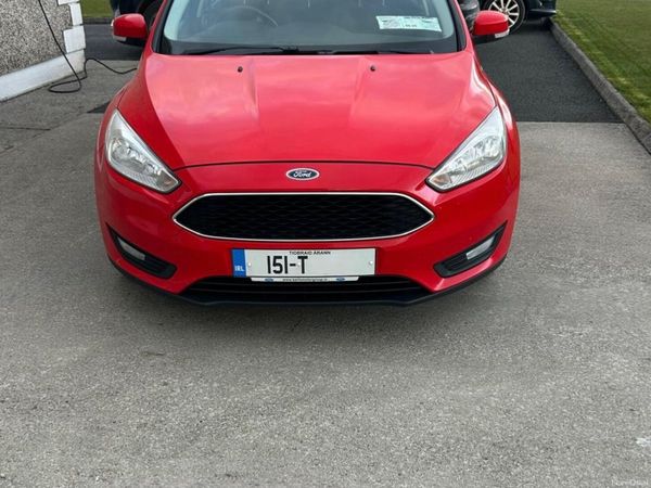 Ford Focus Hatchback, Diesel, 2015, Red