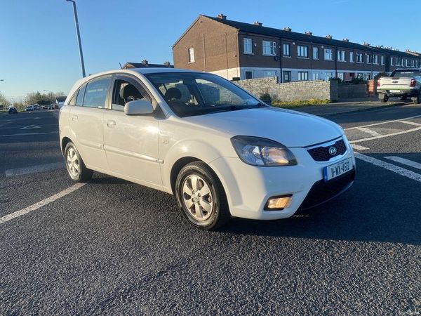 Kia Rio Hatchback, Diesel, 2011, White