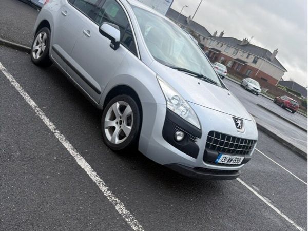 Peugeot 3008 MPV, Diesel, 2013, Silver
