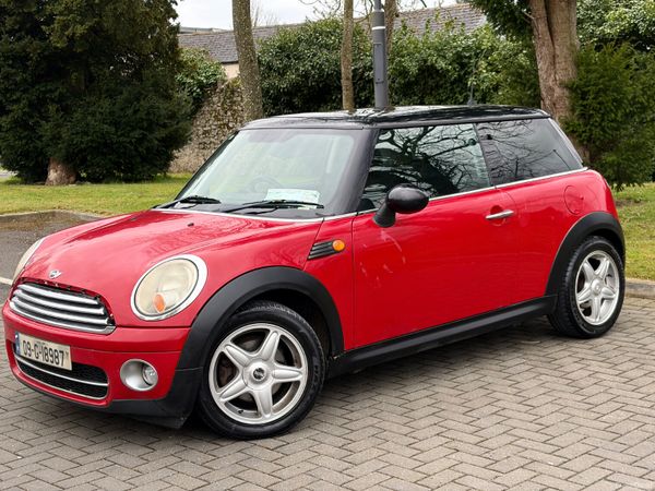 Mini Cooper Hatchback, Diesel, 2009, Red
