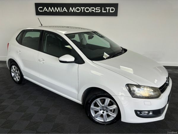 Volkswagen Polo Hatchback, Petrol, 2014, White