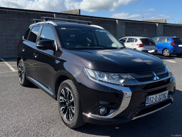 Mitsubishi Outlander SUV, Petrol Plug-in Hybrid, 2015, Black