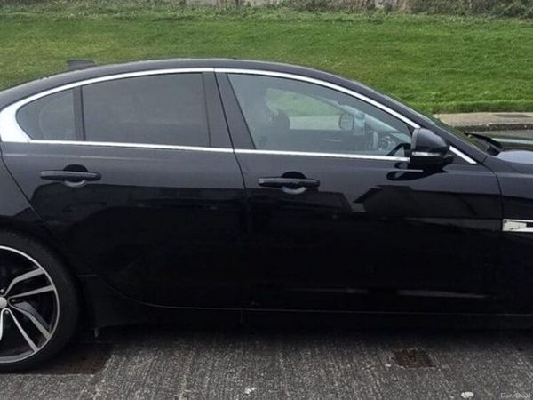 Jaguar XE Saloon, Diesel, 2017, Black