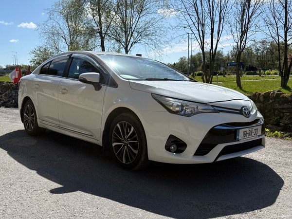 Toyota Avensis Saloon, Diesel, 2016, White