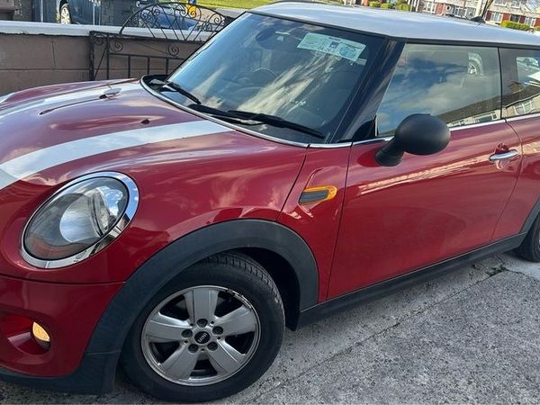 Mini One Hatchback, Petrol, 2014, Red