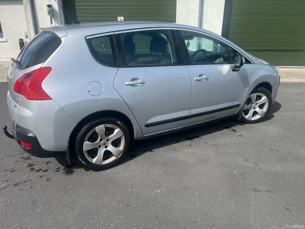 Peugeot 3008 MPV, Diesel, 2010, Grey