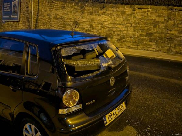 Volkswagen Polo Hatchback, Petrol, 2008, Black