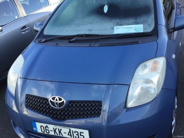Toyota Yaris Hatchback, Petrol, 2006, Blue