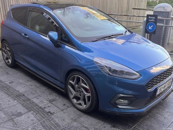 Ford Fiesta Hatchback, Petrol, 2019, Blue