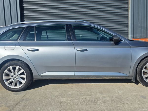 Skoda Superb Estate, Diesel, 2021, Grey