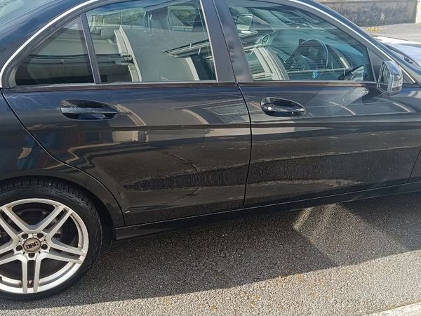Mercedes-Benz C-Class Saloon, Diesel, 2012, Black