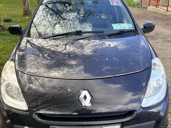 Renault Clio Hatchback, Diesel, 2011, Black