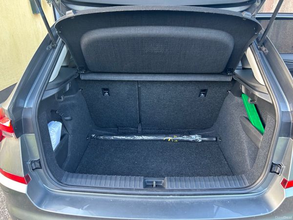 Skoda Kamiq Hatchback, Petrol, 2024, Grey