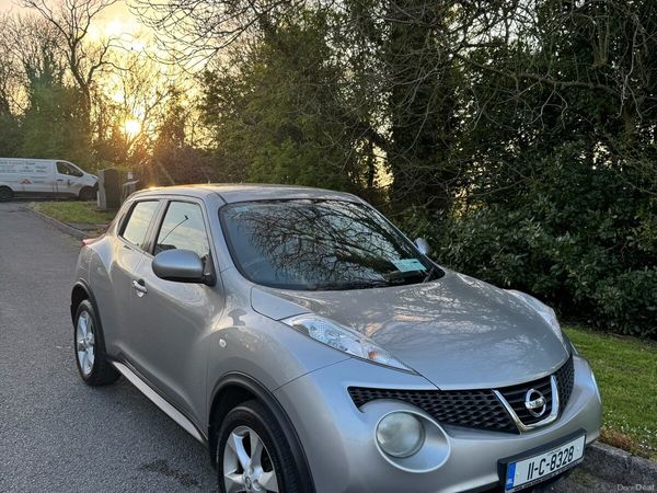 Nissan Juke SUV, Petrol, 2011, Silver