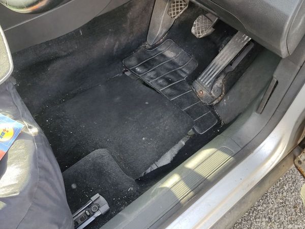 Volkswagen Passat Saloon, Diesel, 2008, Silver