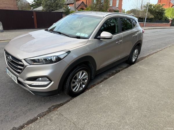 Hyundai Tucson SUV, Diesel, 2016, White