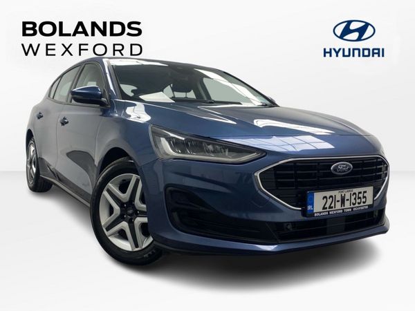 Ford Focus Hatchback, Petrol, 2022, Blue