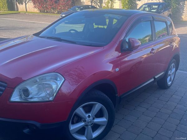 Nissan Qashqai Hatchback, Petrol, 2007, Red