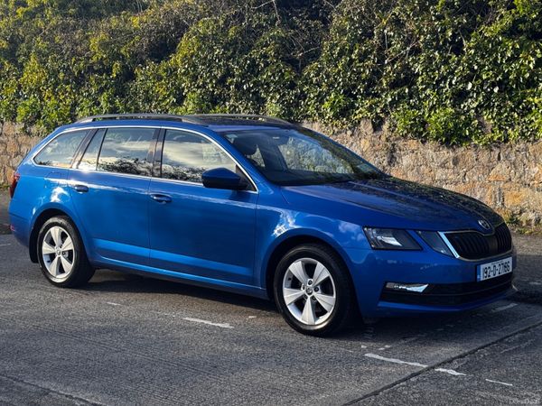Skoda Octavia Estate, Petrol, 2019, Blue