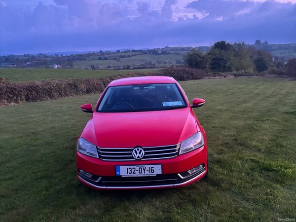 Volkswagen Passat Saloon, Diesel, 2013, Red