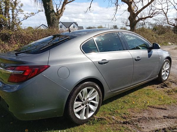 Vauxhall Insignia Hatchback, Diesel, 2016, Grey