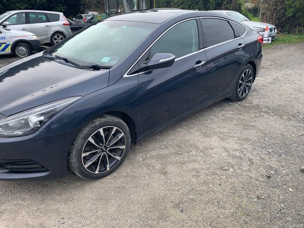 Hyundai i40 Saloon, Diesel, 2017, Blue