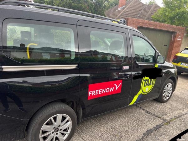 Volkswagen Caddy MPV, Diesel, 2023, Black