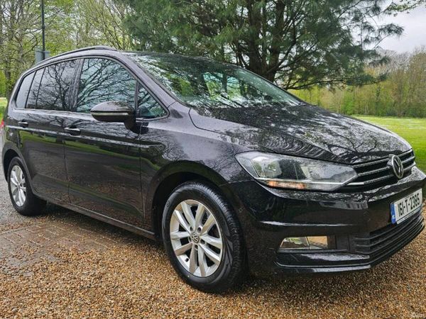 Volkswagen Touran MPV, Diesel, 2016, Black