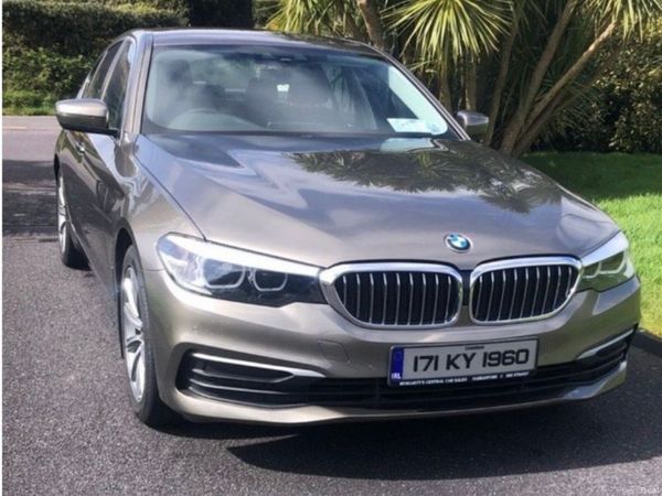 BMW 5-Series Saloon, Diesel, 2017, Gold