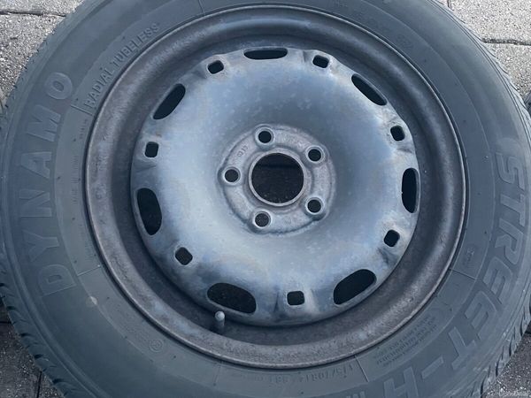 Volkswagen Polo Hatchback, Petrol, 2013, Blue