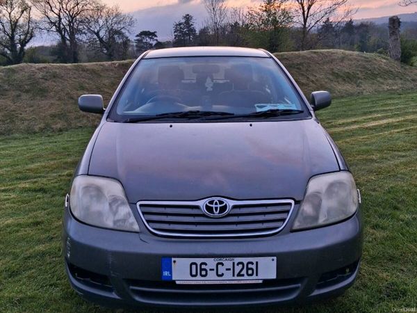 Toyota Corolla Saloon, Petrol, 2006, Grey