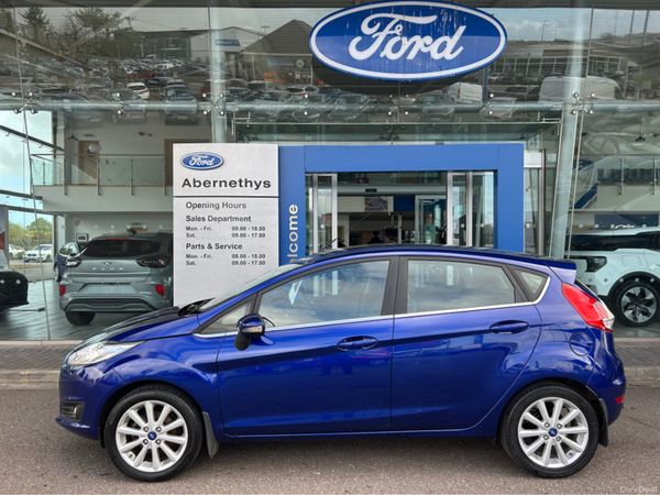 Ford Fiesta Hatchback, Petrol, 2017, Blue