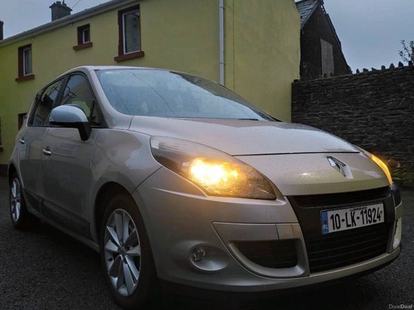 Renault Scenic MPV, Petrol, 2010, Gold